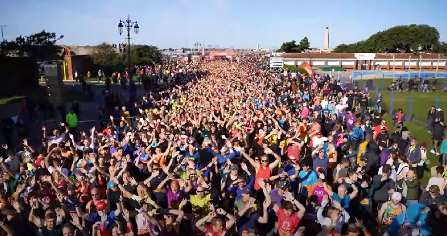 Great South Run madness Start Great South Run madness Start